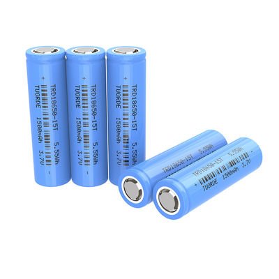 18650 Hoge ontlading Lithiumbatterijcel 3.7V 1500mah Oplaadbare cilindrische 15C-ontlading